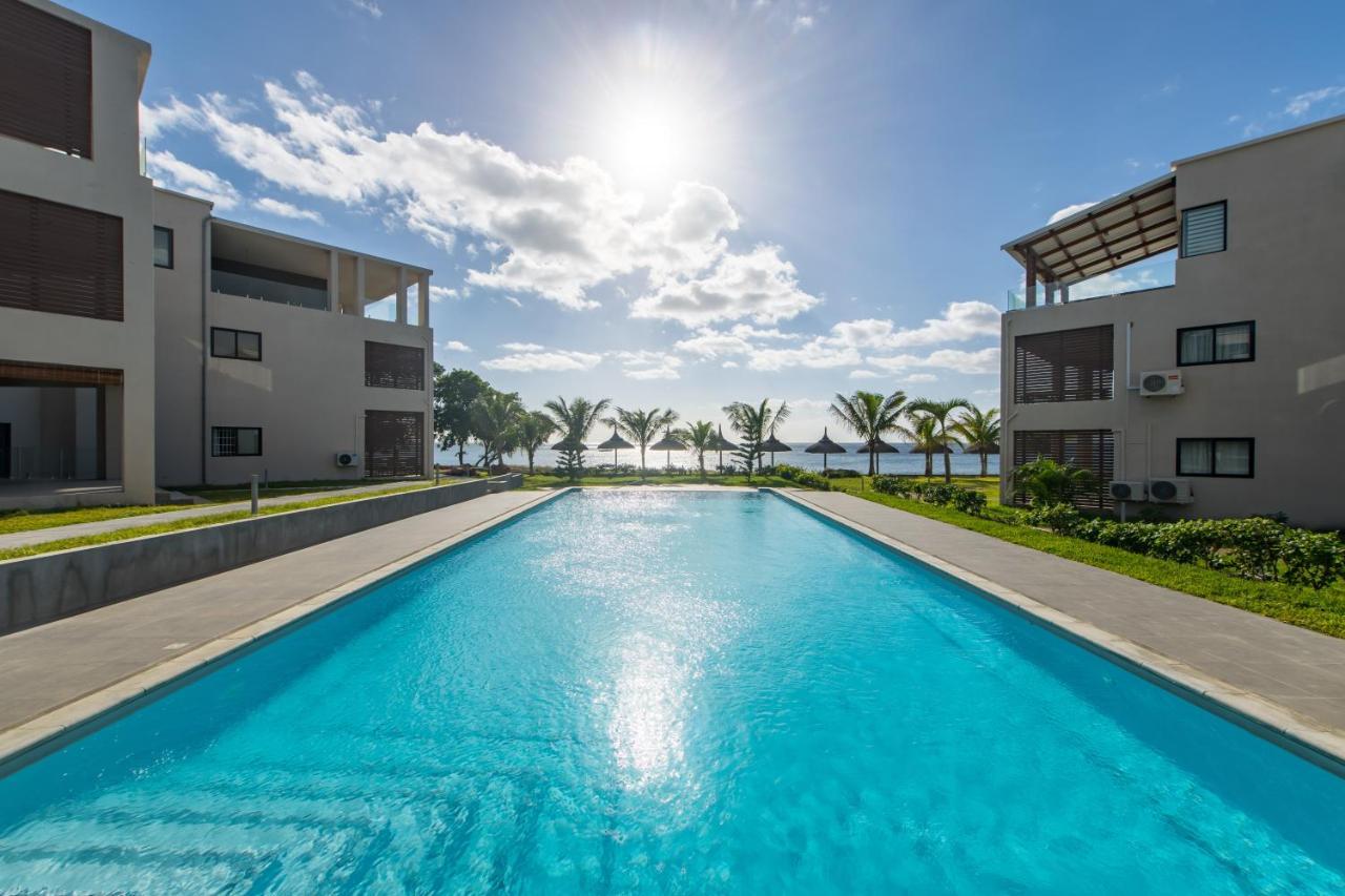 Pierre Bleue Beachfront Villa Flic-en-Flacq Kültér fotó